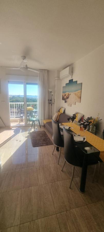 Sea View Torrevieja Apartment Екстериор снимка