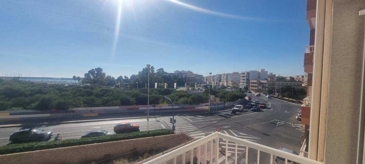 Sea View Torrevieja Apartment Екстериор снимка